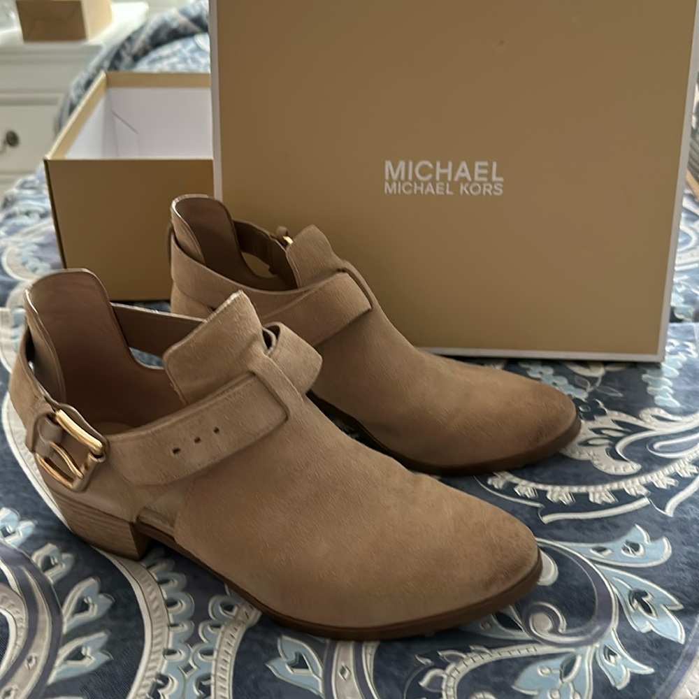 Barley worn Michael Kors suede bootie